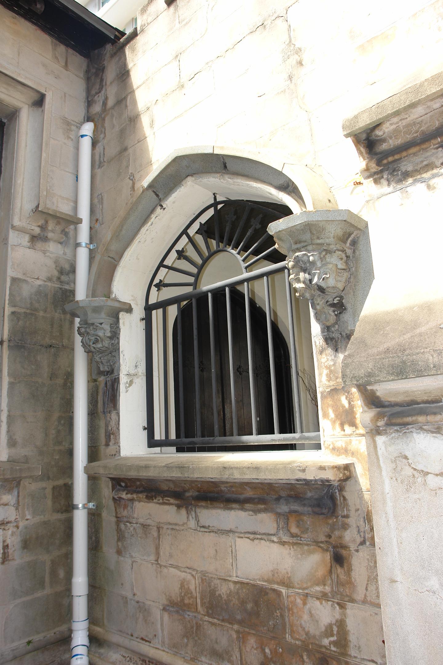 Capilla Nuestra Señora de Lourdes - San Juan (Miramar) - 2011 00057